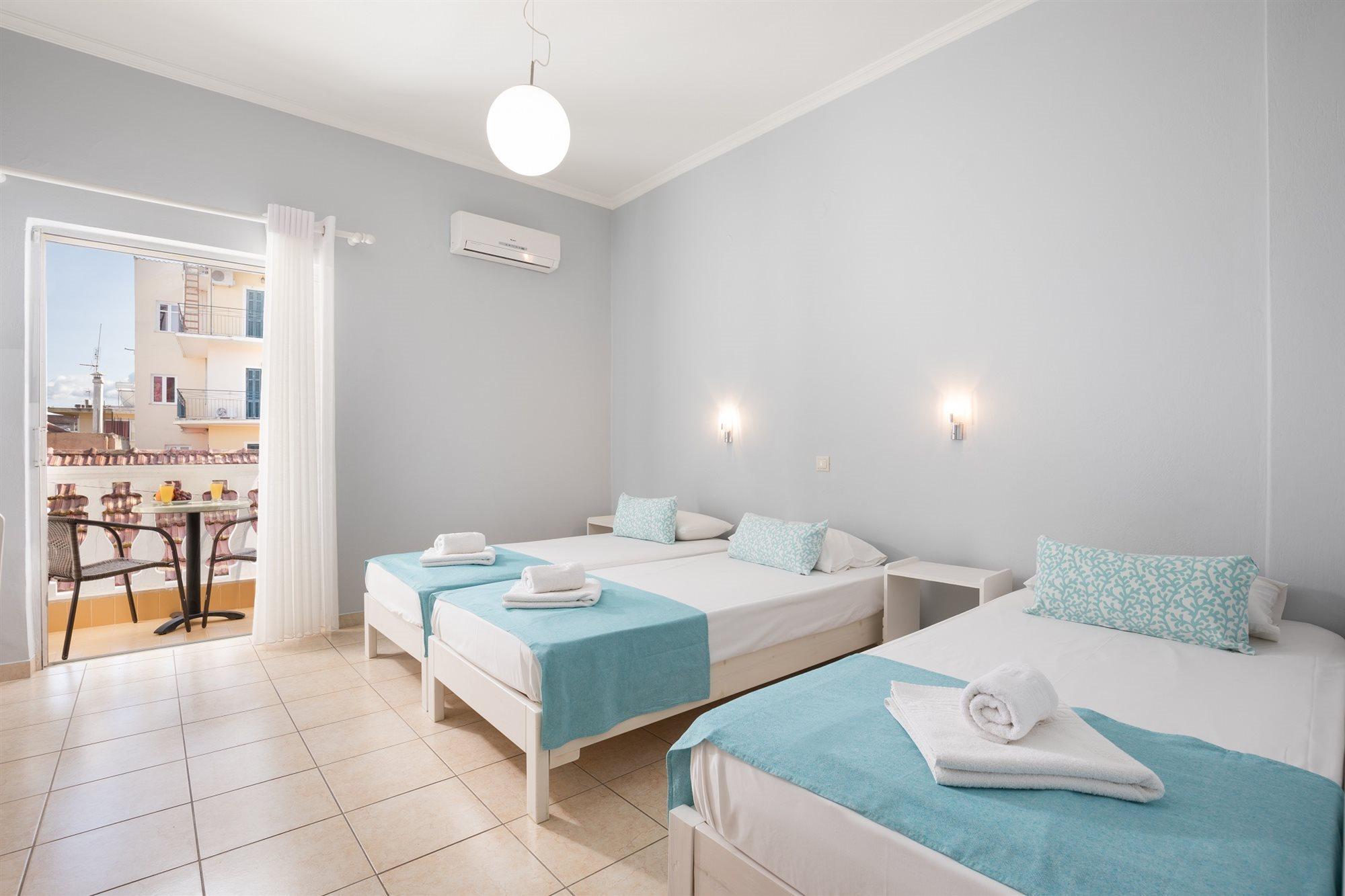 Bella Vista Beach Hotel And Studios Benitses  Buitenkant foto