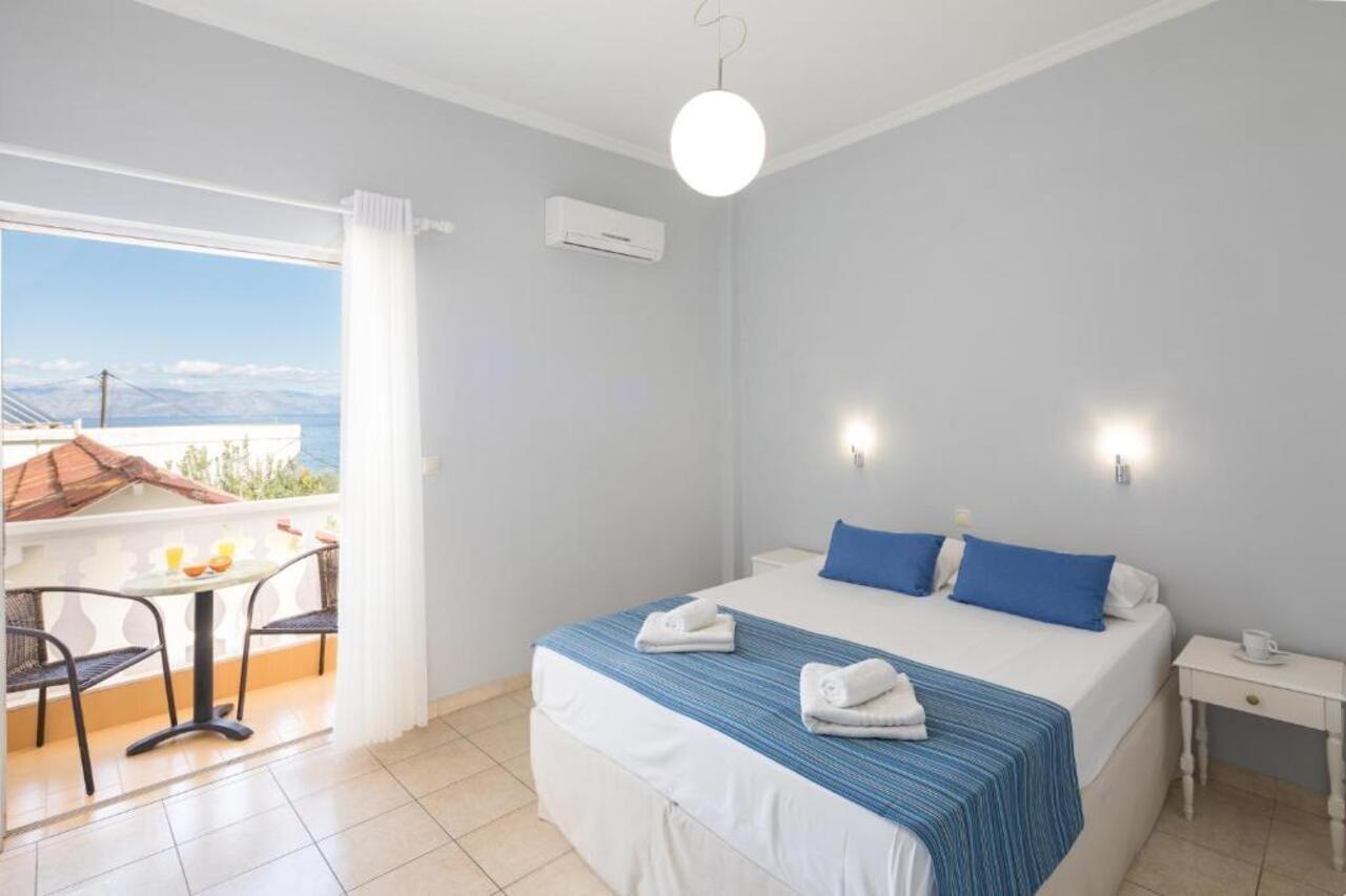 Bella Vista Beach Hotel And Studios Benitses  Buitenkant foto